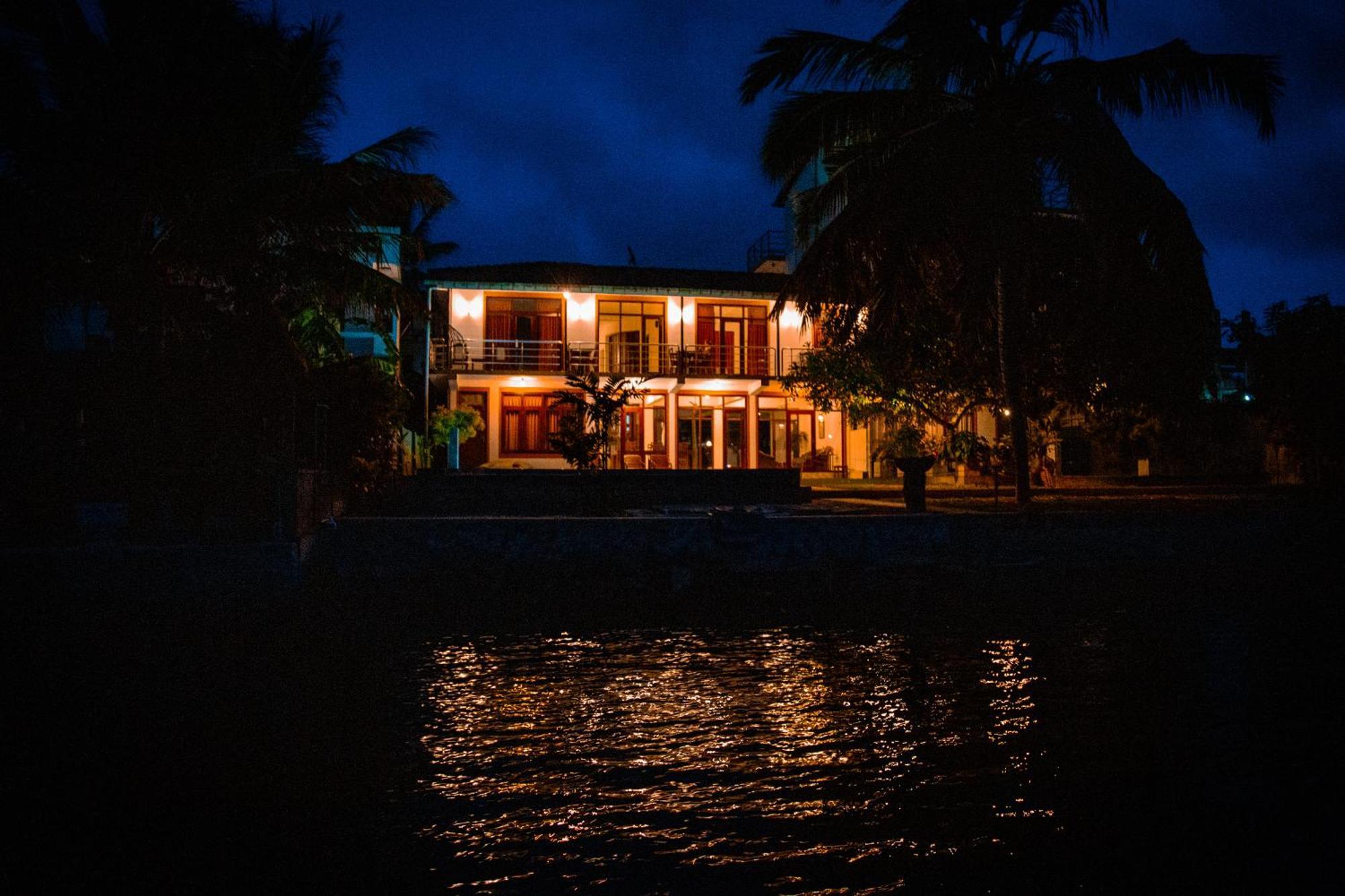 Riverside Inn Fuji Bentota Exterior foto