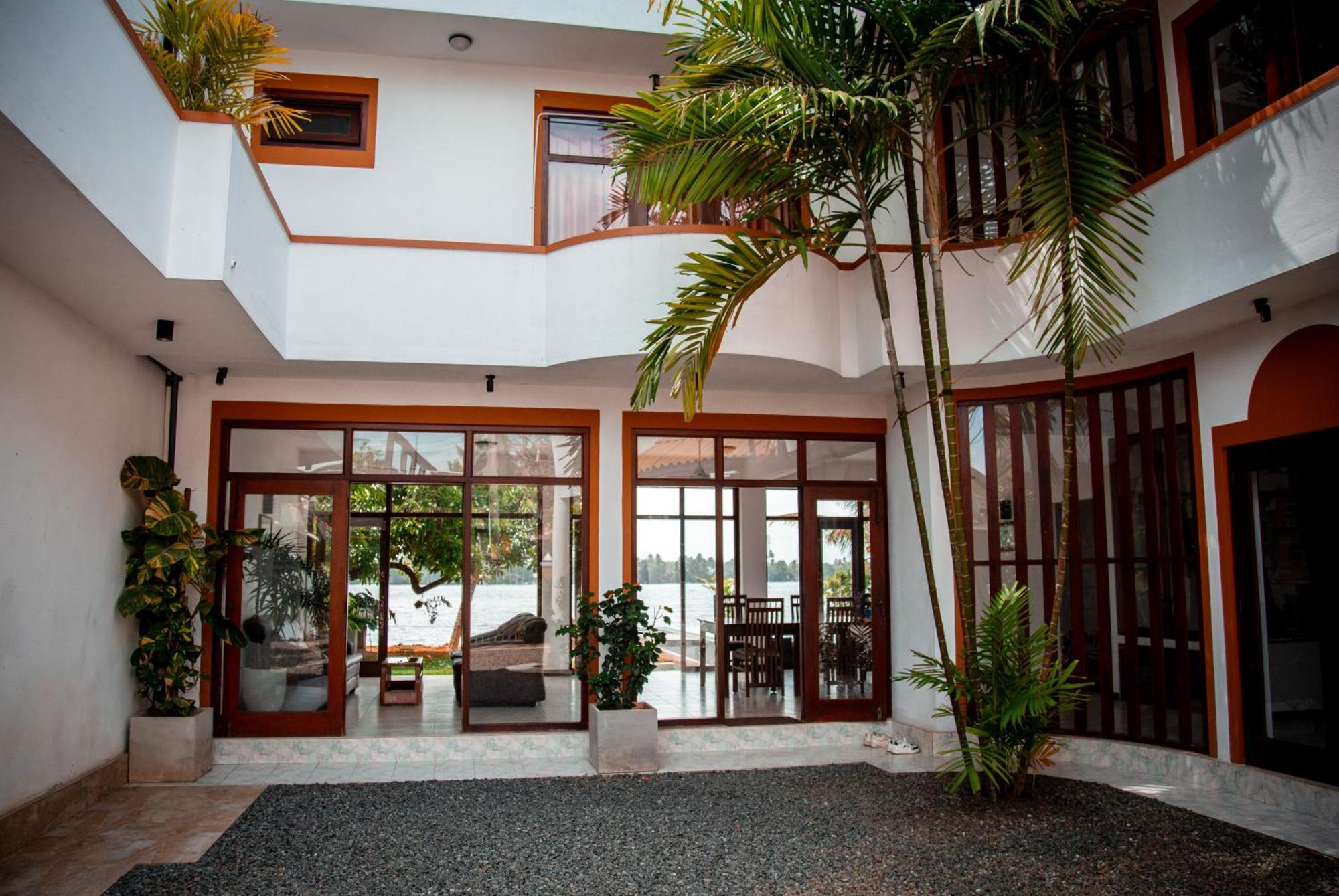 Riverside Inn Fuji Bentota Exterior foto