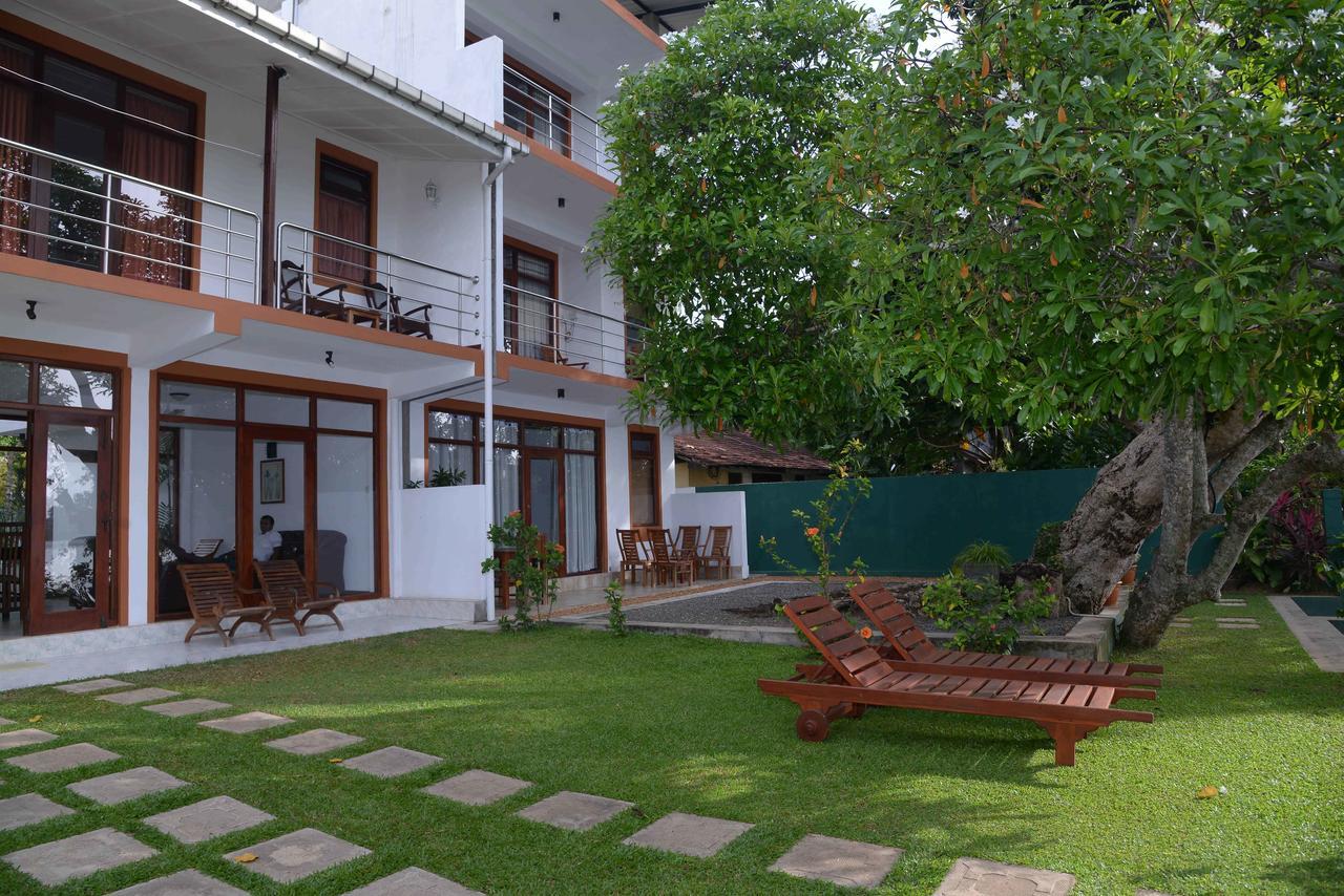 Riverside Inn Fuji Bentota Exterior foto